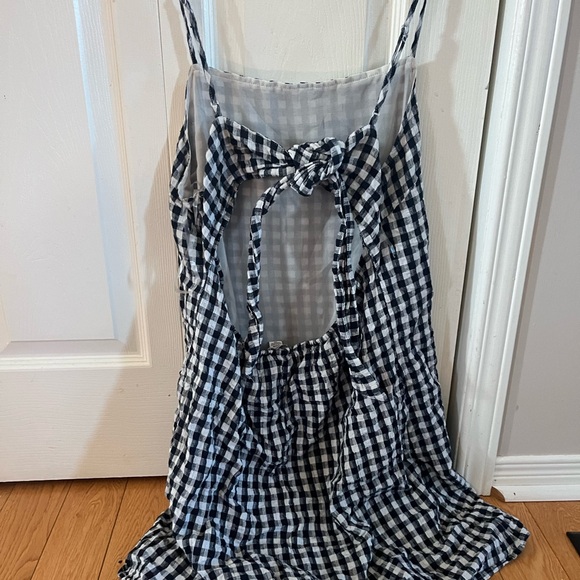 Size large American Eagle dress black and white checked open back - Picture 3 of 3